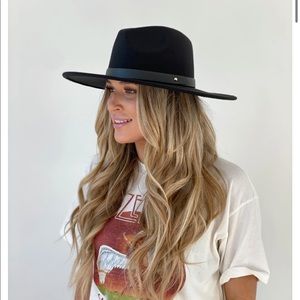 Brand new, never worn boutique felt hat